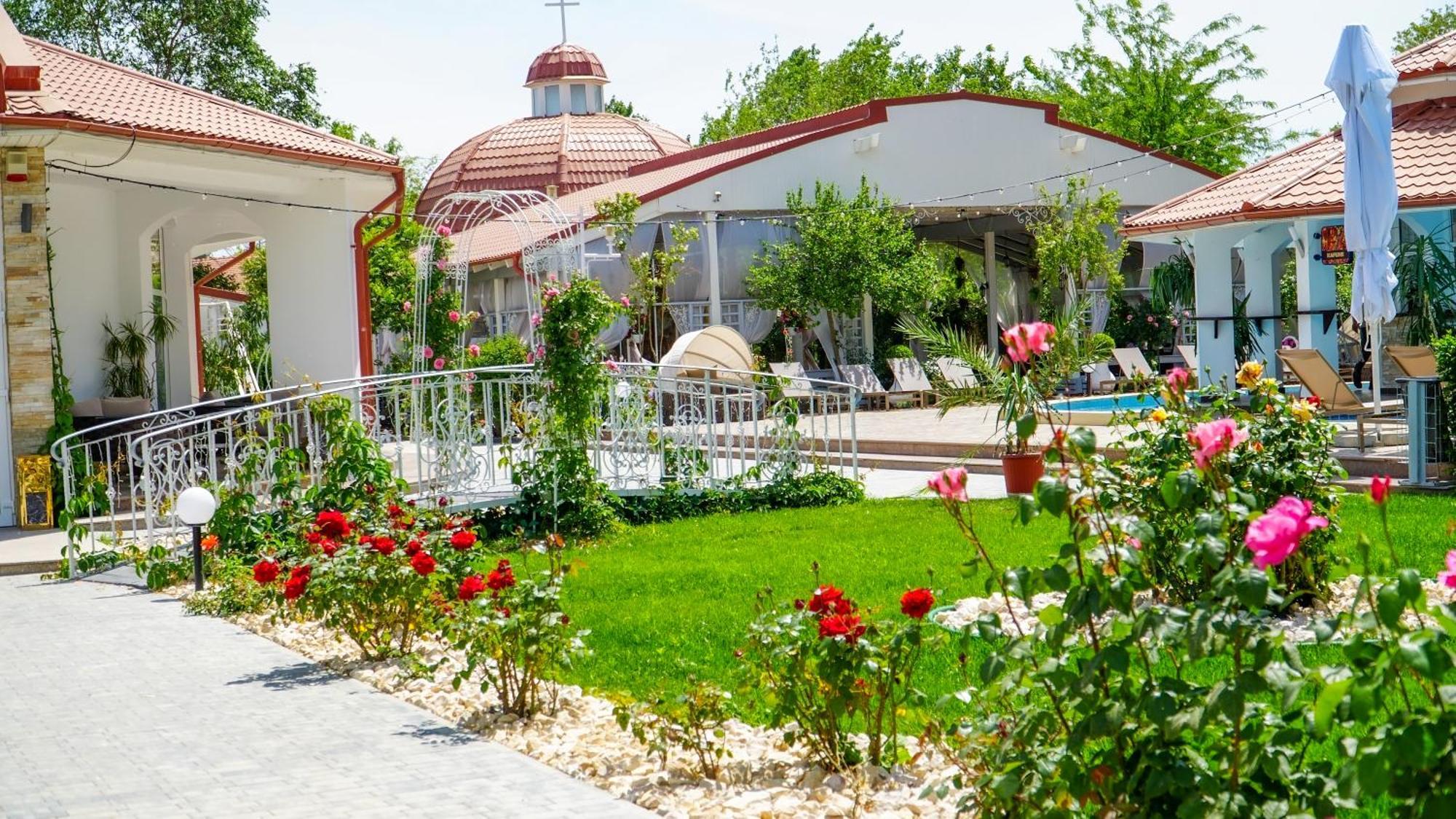 Steaua Apelor Family Resort Nufaru Экстерьер фото