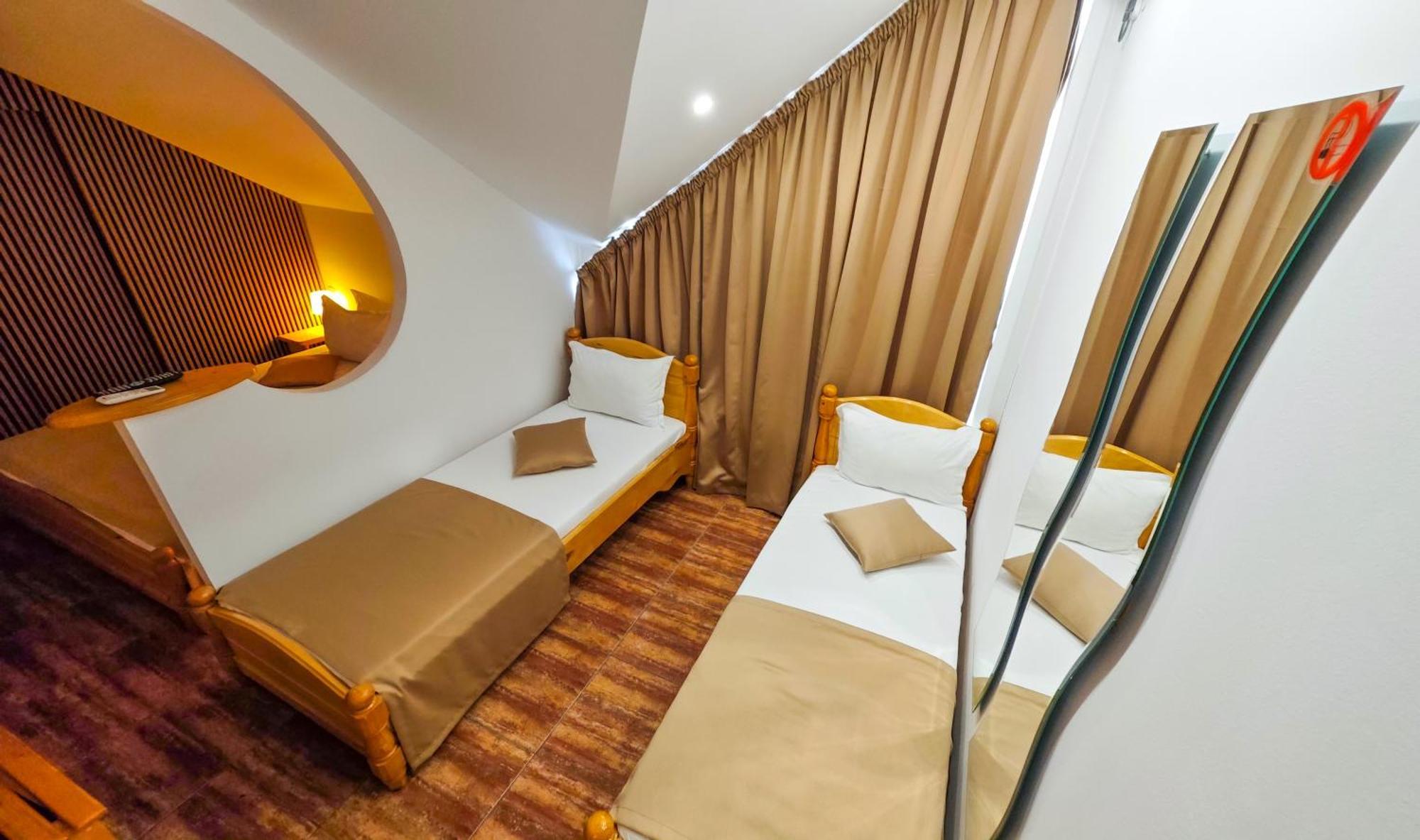 Steaua Apelor Family Resort Nufaru Экстерьер фото