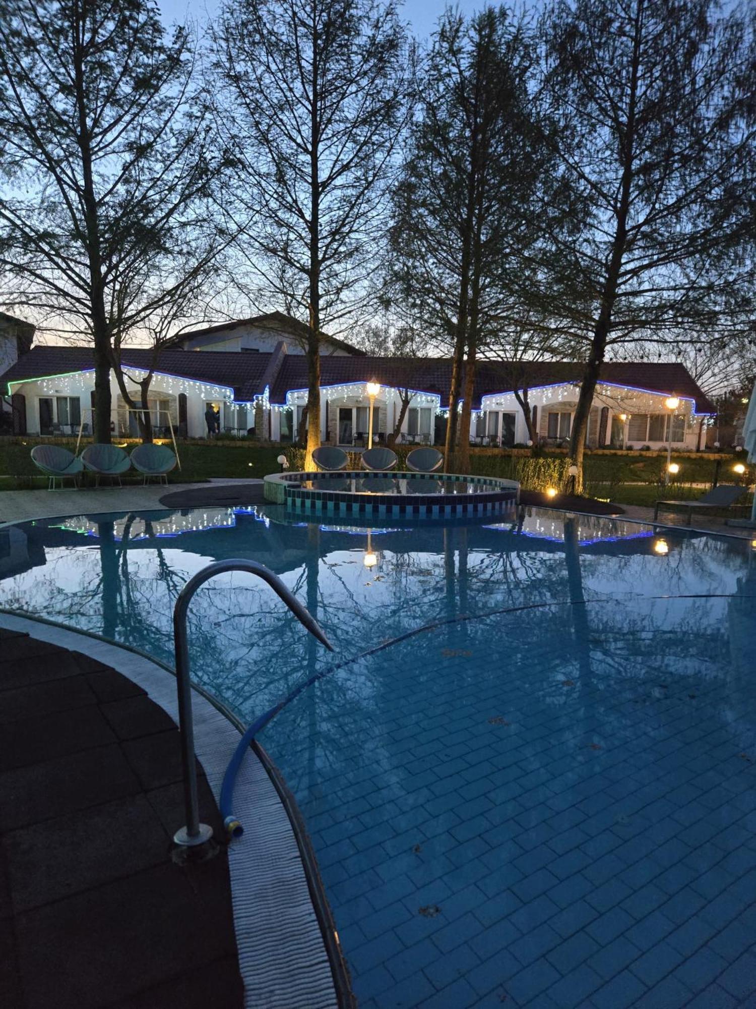 Steaua Apelor Family Resort Nufaru Экстерьер фото